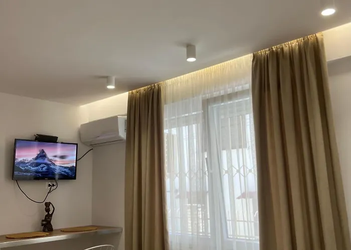 Cozy Near Us Embassy In Apartman *